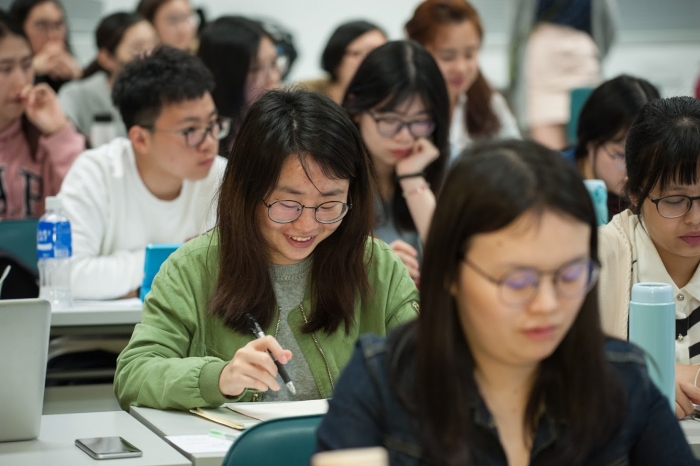 香港浸会大学gdp多少_香港浸会大学陈家洛(3)